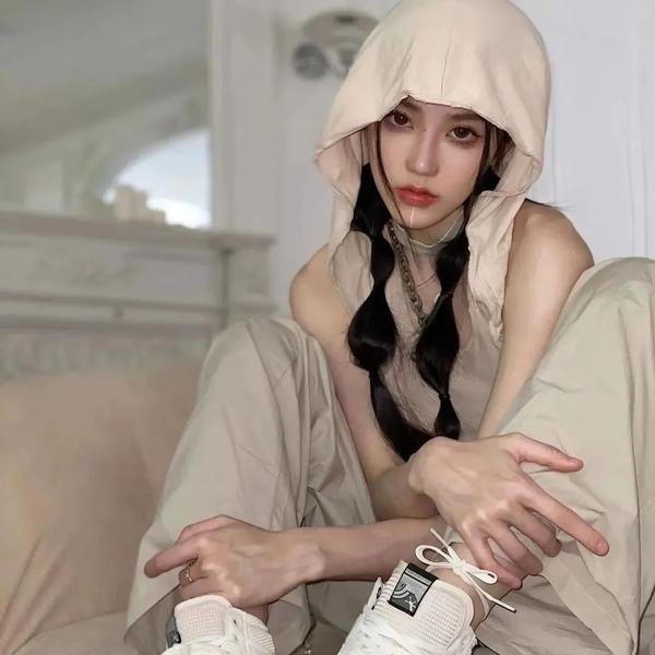 春闺三凤